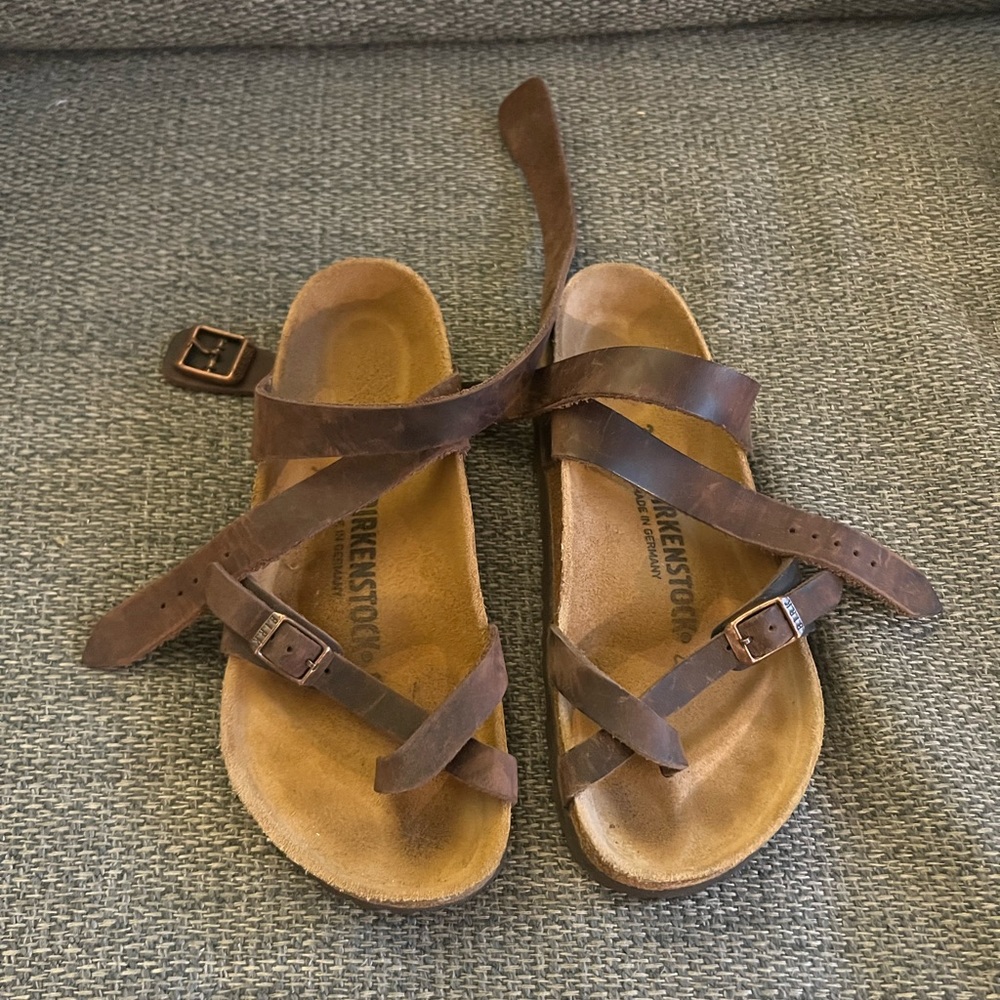 Birkenstock Yara — barely worn
